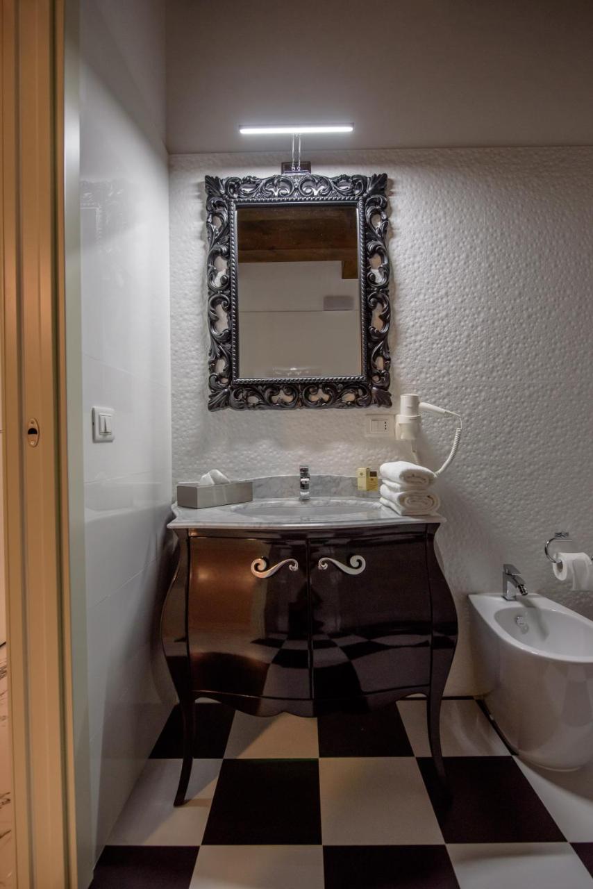 Standard Apartment,717792085:JPEG